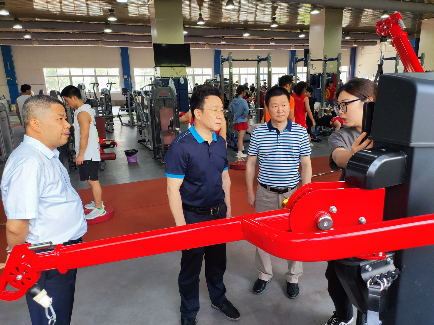 市体育局二级巡视员张小军一行赴市运动学院开展优秀运动队训练水平